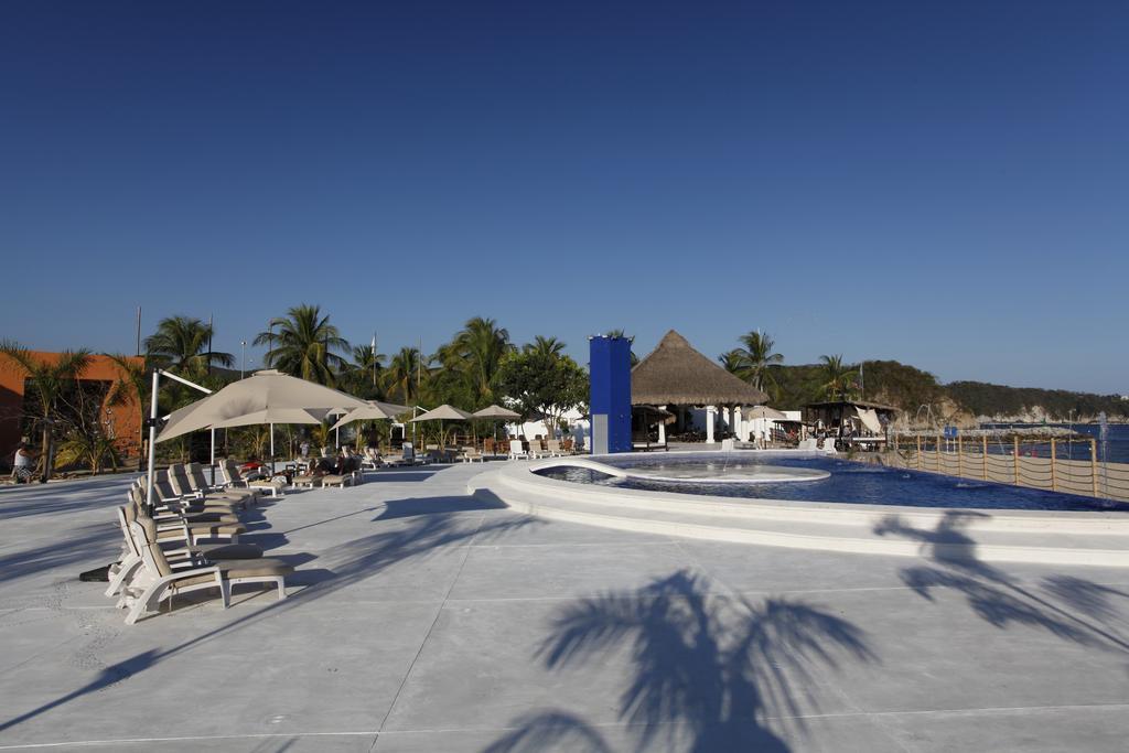 ホテル La Isla Huatulco エクステリア 写真