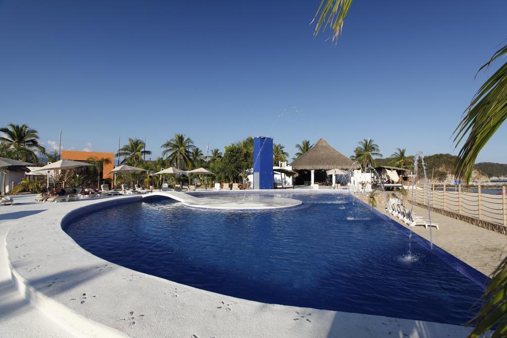 ホテル La Isla Huatulco エクステリア 写真
