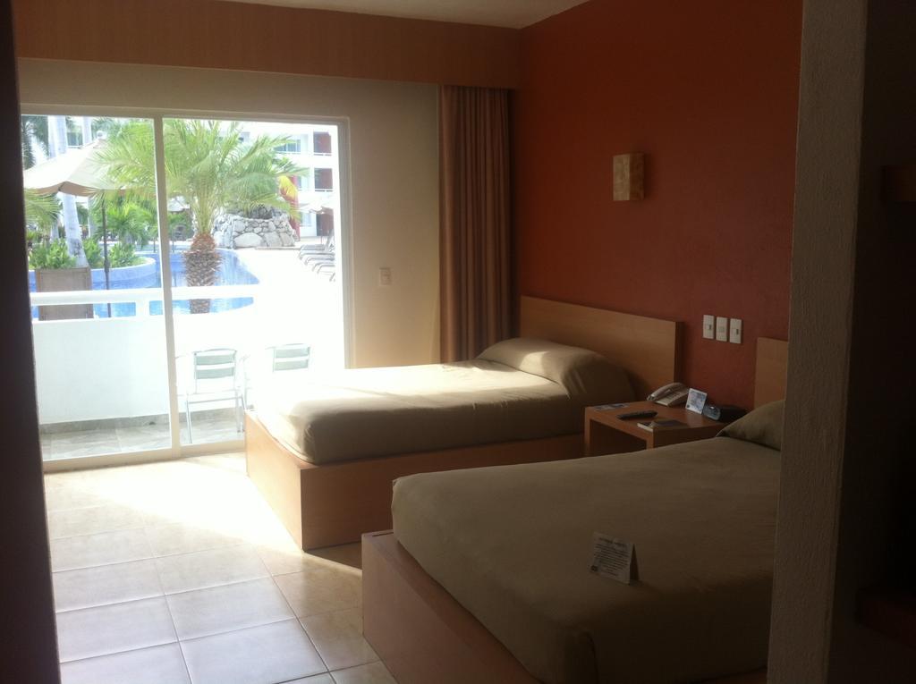 ホテル La Isla Huatulco エクステリア 写真
