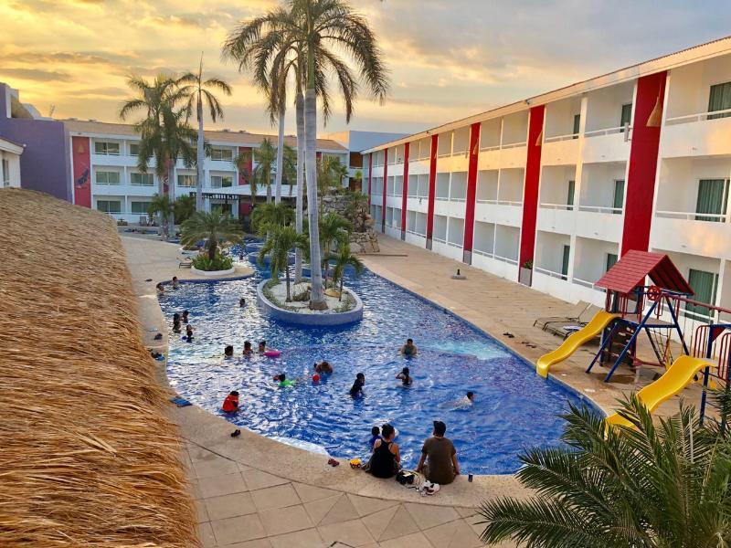ホテル La Isla Huatulco エクステリア 写真